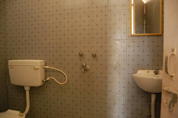 فاراناسي Maruti Guest House الغرفة الصورة