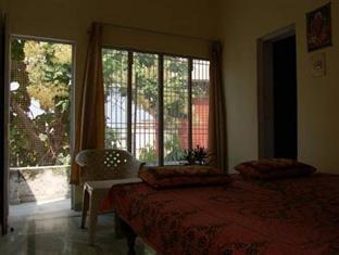 فاراناسي Maruti Guest House المظهر الخارجي الصورة