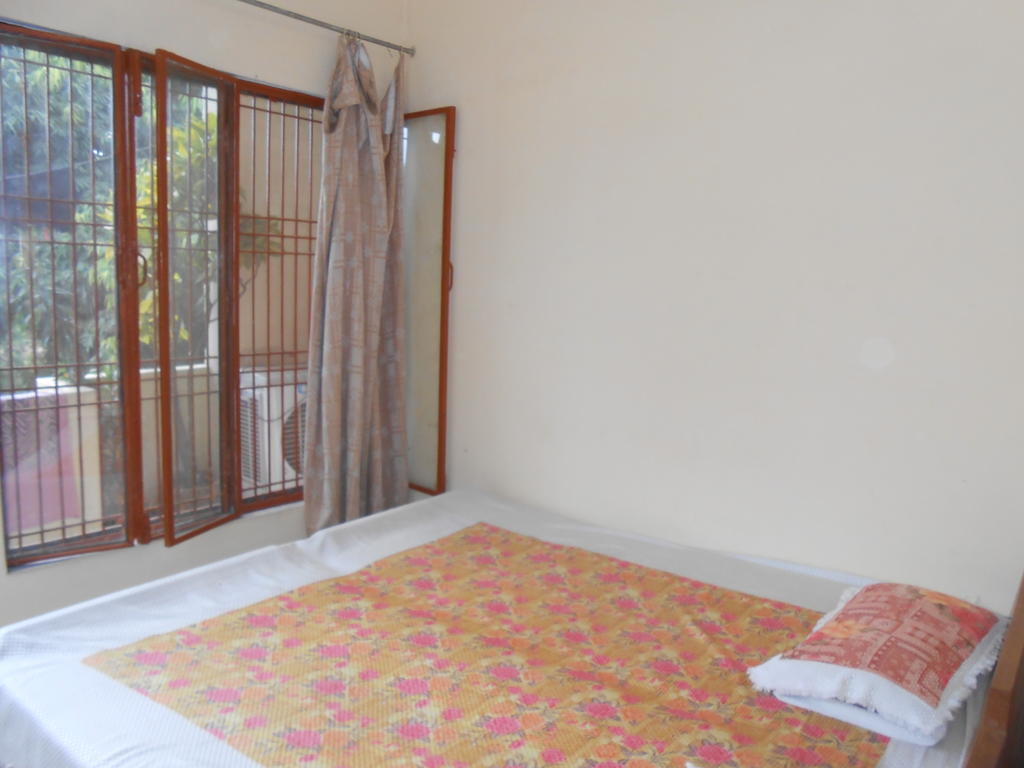 فاراناسي Maruti Guest House المظهر الخارجي الصورة